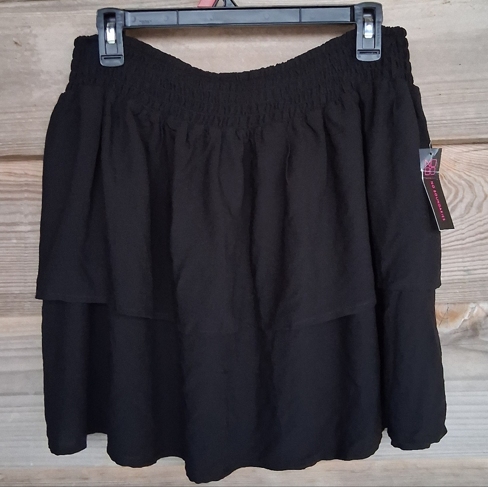 🆕️ No Boundaries Juniors Tiered Smocked Mini Skirt
